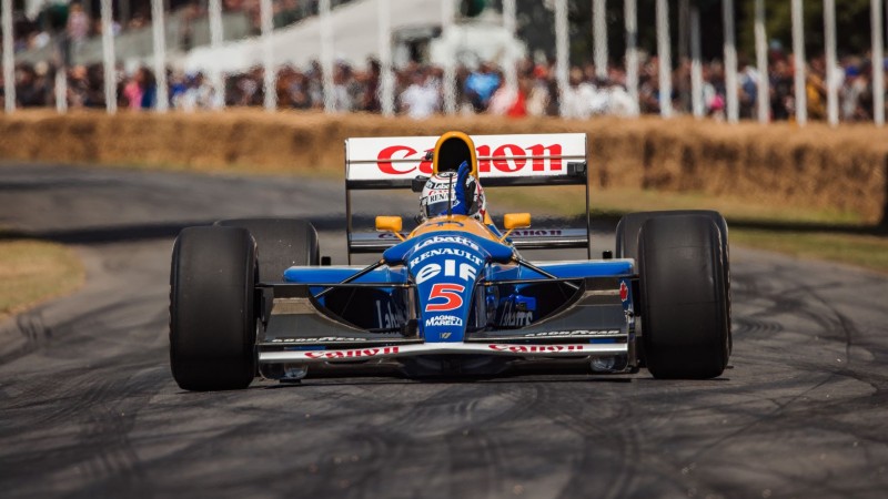 Trinta anos após título, Nigel Mansell volta a pilotar Williams FW14B campeã de 1992